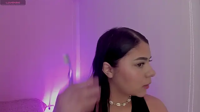 Oriana Guzman online show from 04-11-26, 02:41