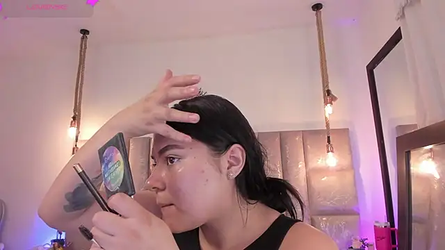 Oriana Guzman online show from 07-24-26, 01:01