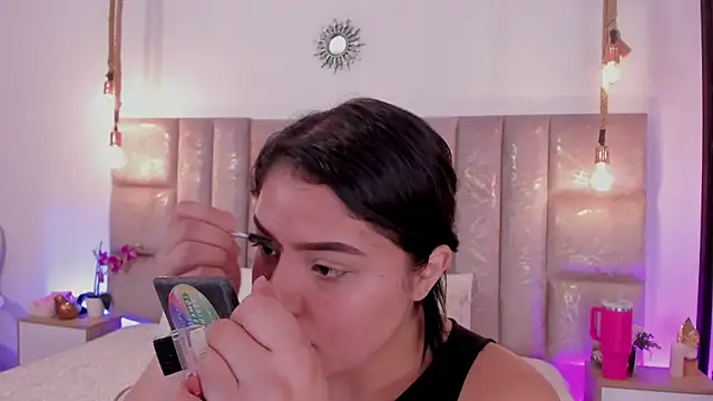 Oriana Guzman online show from 07-10-26, 12:32