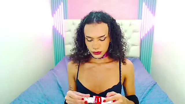 Foxy Ella  online show from 10-28-25, 03:33