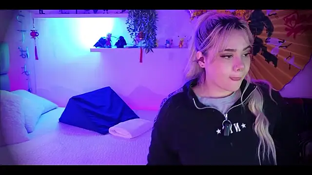 albaismynameX online show from 02-26-26, 12:16