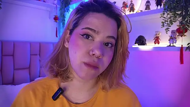 albaismynameX online show from 12-19-25, 12:18