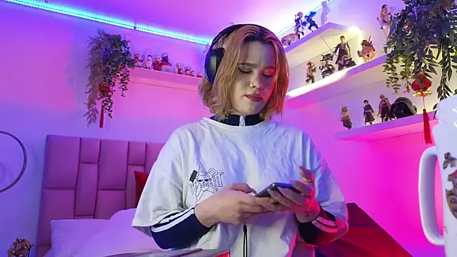 albaismynameX online show from 11-03-25, 12:20