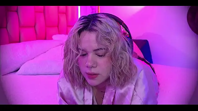 albaismynameX online show from 03-05-26, 12:13