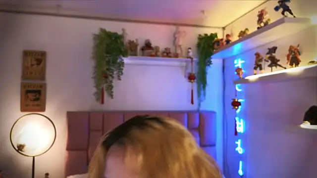 albaismynameX online show from 12-02-25, 12:07