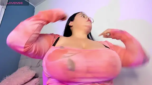 Ashanty vera15 online show from 02-25-26, 04:23