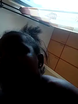 Snapshot of hotgal1112 chatting on 02-01-26, 08:12 hotgal1112 online show from 02-01-26, 08:12