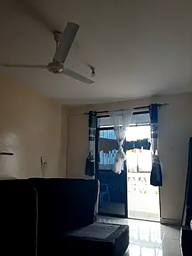 Snapshot of hotgal1112 chatting on 01-17-26, 06:50 hotgal1112 online show from 01-17-26, 06:50