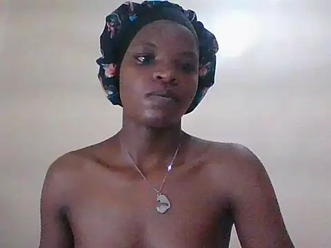 Snapshot of hotgal1112 chatting on 02-20-26, 03:47 hotgal1112 online show from 02-20-26, 03:47