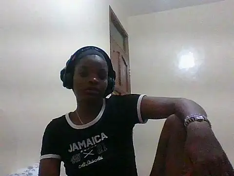 hotgal1112 online show from 10-03-25, 08:32
