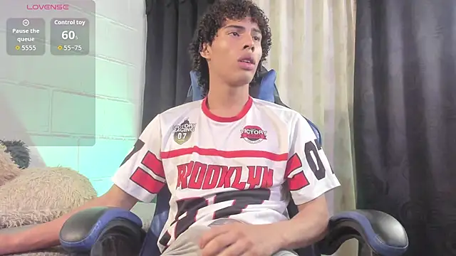 kleo helenos online show from 11-05-25, 03:42