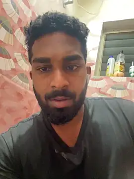 Handsomehunk 4U online show from 12-21-24, 05:18