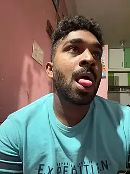 Handsomehunk 4U online show from 01-18-25, 04:42