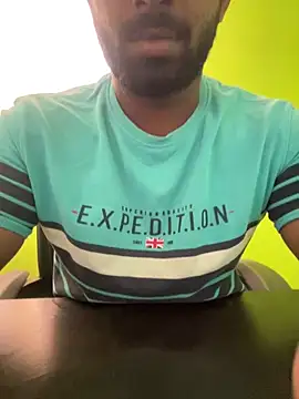 Handsomehunk 4U online show from 03-06-25, 03:24