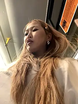 Aiko Yumi online show from 01-10-26, 04:57