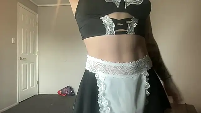 Snapshot of NatalieKneals chatting on 02-07-25, 05:29 NatalieKneals online show from 02-07-25, 05:29