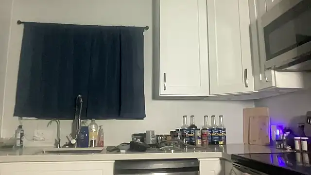 NatalieKneals online show from 03-19-26, 04:45