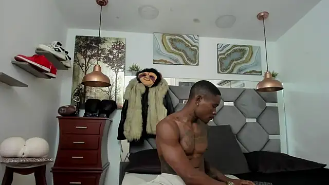 Snapshot of KING_FIT chatting on 02-19-26, 04:37 KING FIT online show from 02-19-26, 04:37