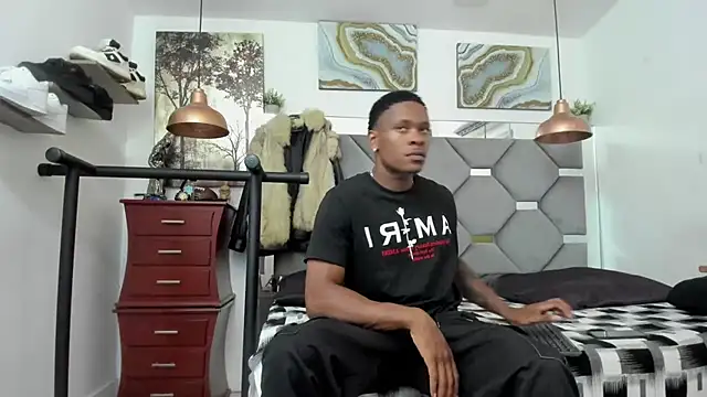 Snapshot of KING_FIT chatting on 07-02-26, 11:11 KING FIT online show from 07-02-26, 11:11