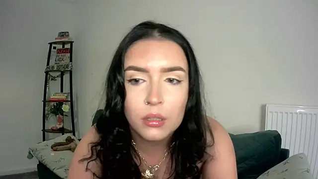 Snapshot of FckableAngel chatting on 06-09-26, 12:17 FckableAngel online show from 06-09-26, 12:17