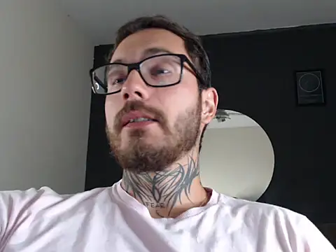 clark r online show from 09-25-25, 11:44