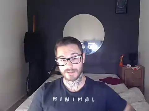 clark r online show from 11-25-25, 01:06