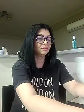 Snapshot of Milf_Abigail chatting on 04-25-26, 01:41 Milf Abigail online show from 04-25-26, 01:41