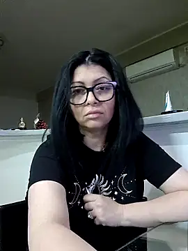 Milf Abigail online show from 04-17-26, 12:35