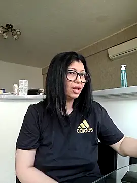 Snapshot of Milf_Abigail chatting on 06-06-26, 03:56 Milf Abigail online show from 06-06-26, 03:56