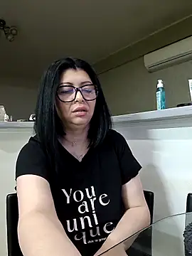 Snapshot of Milf_Abigail chatting on 04-24-26, 02:24 Milf Abigail online show from 04-24-26, 02:24