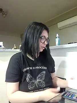 Milf Abigail online show from 04-15-26, 01:22