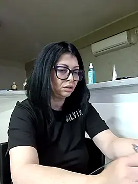 Milf Abigail online show from 04-16-26, 01:28