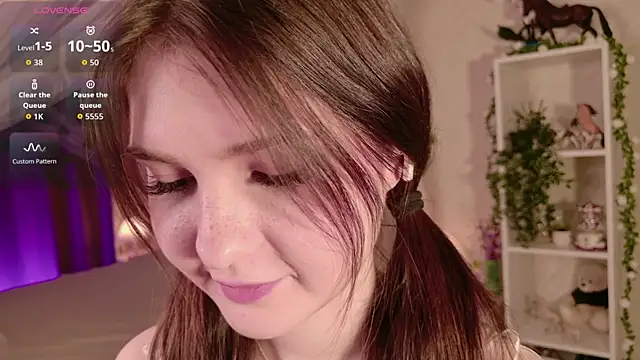 Snapshot of LeraKit chatting on 04-20-26, 04:08 LeraKit online show from 04-20-26, 04:08