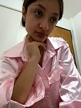 Alicia ALICIA online show from 12-14-25, 01:23