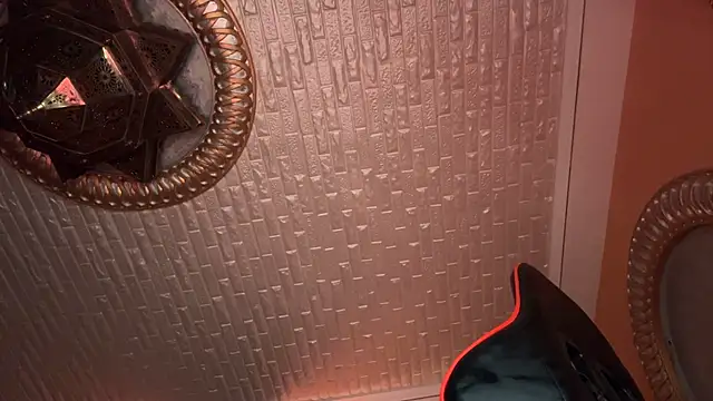 Snapshot of ORLA86 chatting on 03-09-25, 07:37 ORLA86 online show from 03-09-25, 07:37