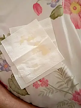 medo141414 online show from 11-11-25, 08:20