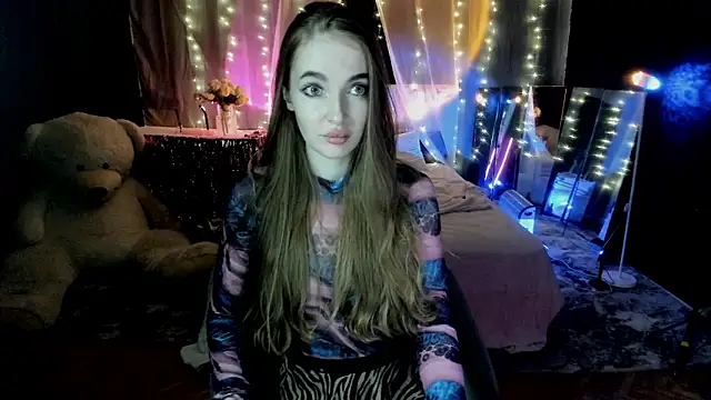 LissaCain online show from 03-01-26, 04:40