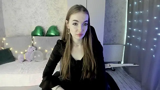 LissaCain online show from 03-18-26, 05:32