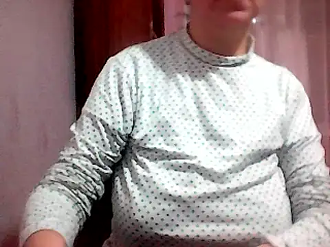 Snapshot of AnaXBerry chatting on 02-21-25, 06:04 AnaXBerry online show from 02-21-25, 06:04