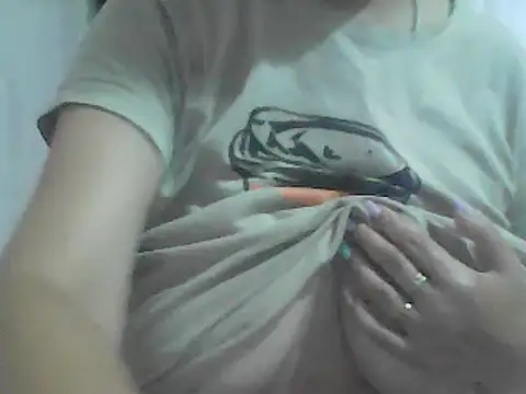 Snapshot of AnaXBerry chatting on 07-11-26, 06:35 AnaXBerry online show from 07-11-26, 06:35