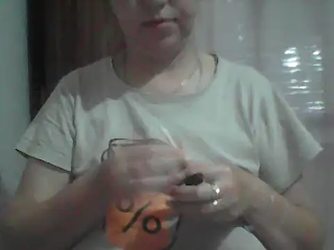 Snapshot of AnaXBerry chatting on 06-27-26, 05:52 AnaXBerry online show from 06-27-26, 05:52