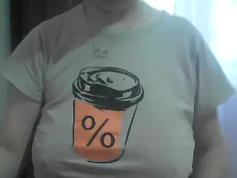 Snapshot of AnaXBerry chatting on 05-28-26, 06:43 AnaXBerry online show from 05-28-26, 06:43
