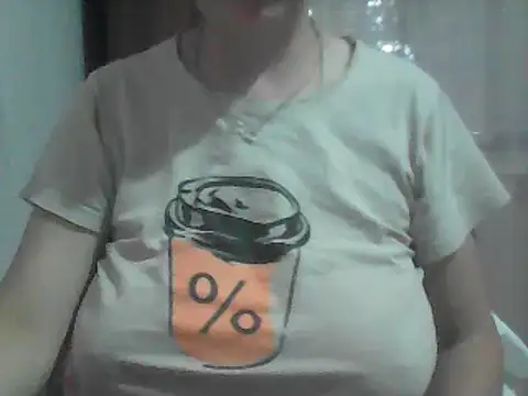Snapshot of AnaXBerry chatting on 07-09-26, 05:45 AnaXBerry online show from 07-09-26, 05:45