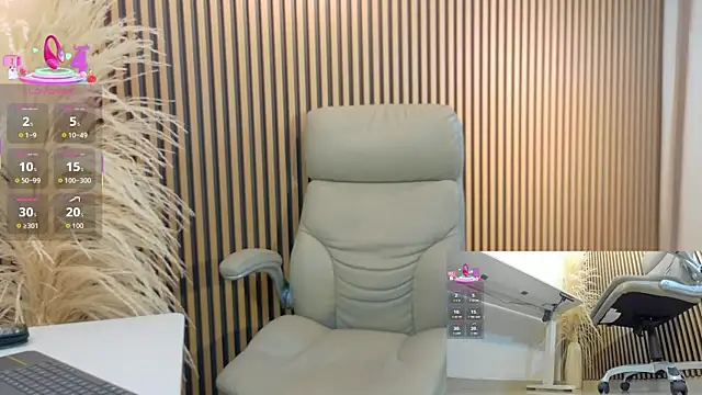 lulu 072 online show from 11-28-25, 12:33