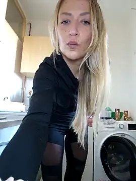 SexxyLiviaa online show from 04-02-26, 05:47