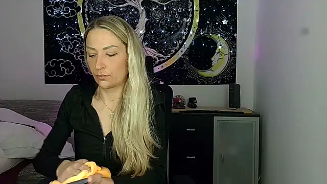 SexxyLiviaa online show from 02-19-26, 01:35