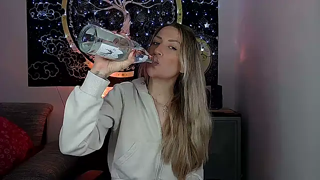 SexxyLiviaa online show from 01-12-26, 11:20