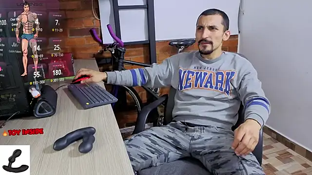 Snapshot of Marck_Muscle chatting on 03-15-26, 03:57 Marck Muscle online show from 03-15-26, 03:57