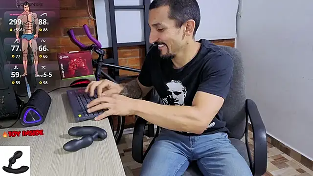 Snapshot of Marck_Muscle chatting on 03-20-26, 02:45 Marck Muscle online show from 03-20-26, 02:45