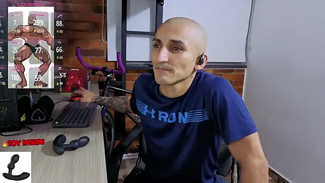 Snapshot of Marck_Muscle chatting on 04-09-26, 06:19 Marck Muscle online show from 04-09-26, 06:19